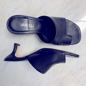 Kitten heel, adorable